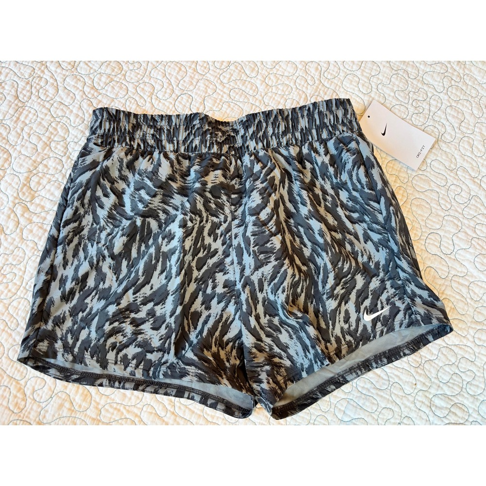 Nike One Girls Dri-FIT Training Shorts Grey Black Size‎ Large